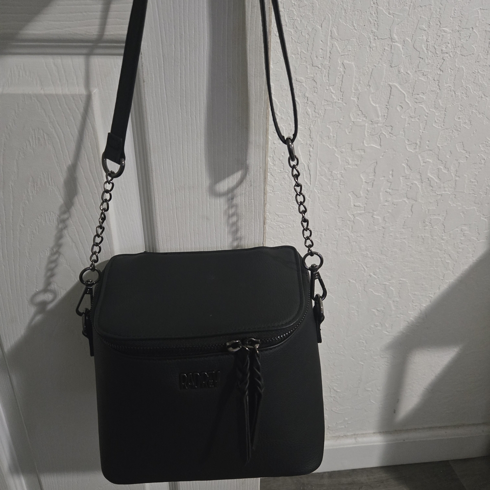Rad Rev Vault Bag